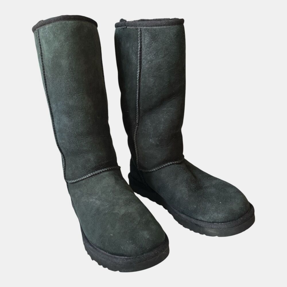 UGG Women's Classic Tall II Boot Black UGG S/N 1016224 Size 9 READ
